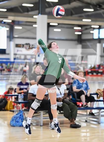 Thumbnail 2 in Mountain Ridge vs. Enumclaw (Nike TOC Southwest) photogallery.