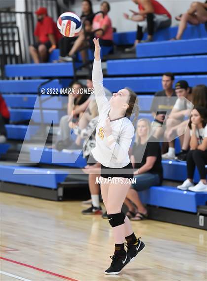 Thumbnail 2 in Mountain Ridge vs. Enumclaw (Nike TOC Southwest) photogallery.