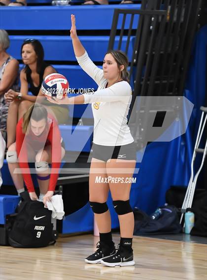 Thumbnail 1 in Mountain Ridge vs. Enumclaw (Nike TOC Southwest) photogallery.