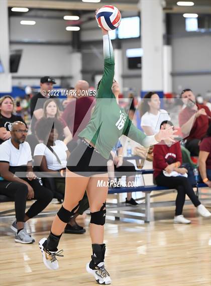 Thumbnail 2 in Mountain Ridge vs. Enumclaw (Nike TOC Southwest) photogallery.