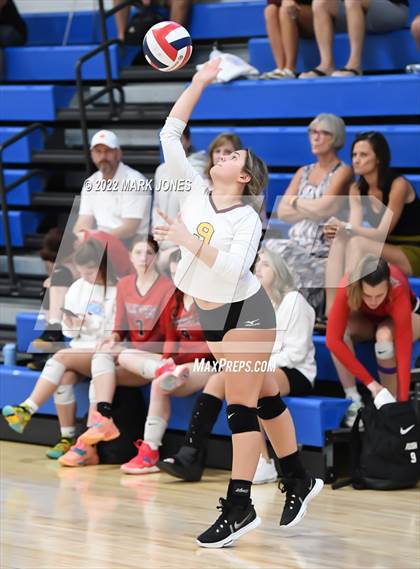 Thumbnail 2 in Mountain Ridge vs. Enumclaw (Nike TOC Southwest) photogallery.