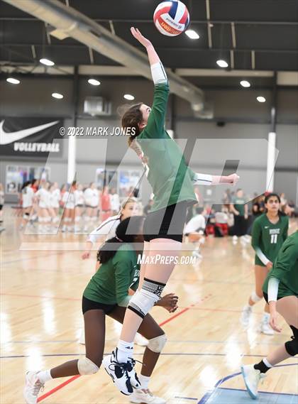 Thumbnail 3 in Mountain Ridge vs. Enumclaw (Nike TOC Southwest) photogallery.