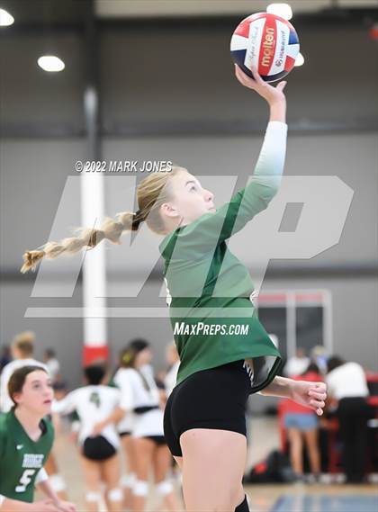 Thumbnail 2 in Mountain Ridge vs. Enumclaw (Nike TOC Southwest) photogallery.