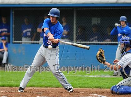 Thumbnail 3 in Coginchaug Regional @ East Hampton photogallery.