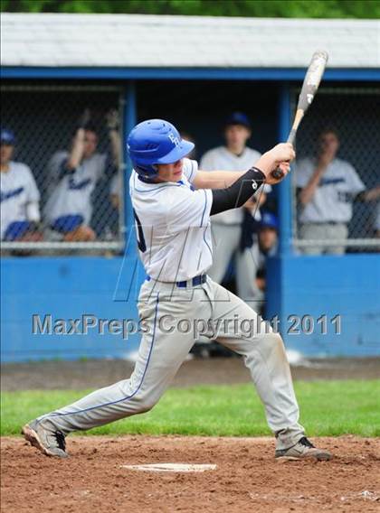 Thumbnail 2 in Coginchaug Regional @ East Hampton photogallery.