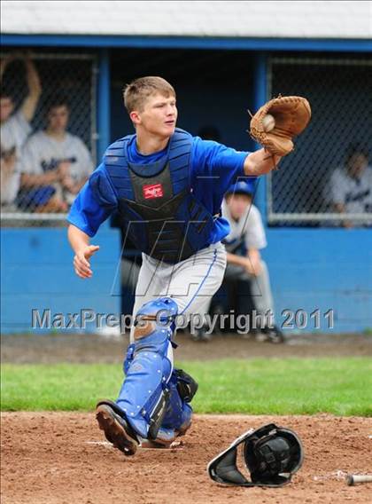 Thumbnail 3 in Coginchaug Regional @ East Hampton photogallery.
