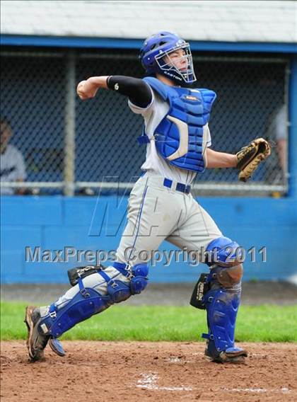 Thumbnail 2 in Coginchaug Regional @ East Hampton photogallery.