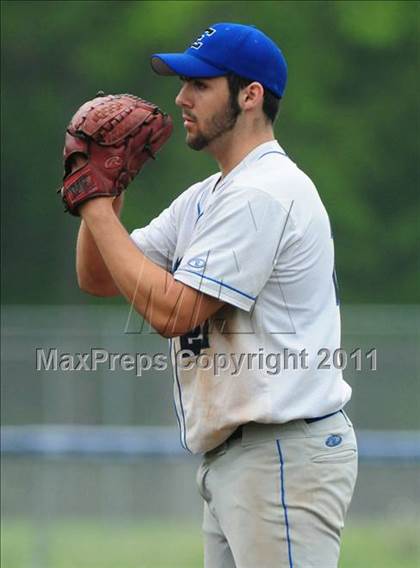 Thumbnail 3 in Coginchaug Regional @ East Hampton photogallery.