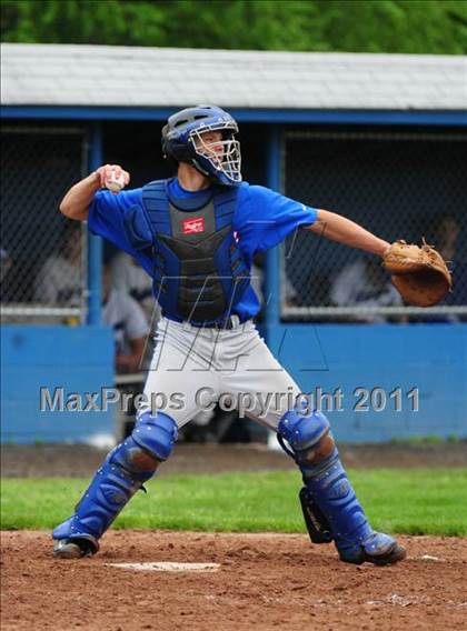 Thumbnail 1 in Coginchaug Regional @ East Hampton photogallery.