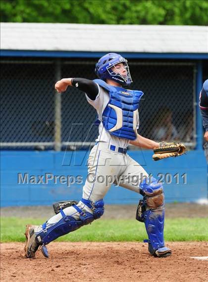 Thumbnail 3 in Coginchaug Regional @ East Hampton photogallery.