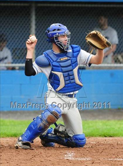 Thumbnail 3 in Coginchaug Regional @ East Hampton photogallery.