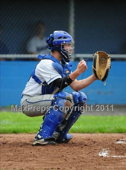 Thumbnail 1 in Coginchaug Regional @ East Hampton photogallery.