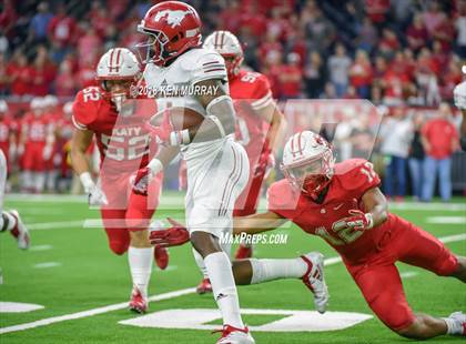 Thumbnail 3 in Katy vs North Shore (UIL 6A Regional Playoffl) photogallery.