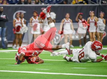 Thumbnail 2 in Katy vs North Shore (UIL 6A Regional Playoffl) photogallery.