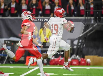 Thumbnail 2 in Katy vs North Shore (UIL 6A Regional Playoffl) photogallery.