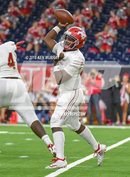 Thumbnail 2 in Katy vs North Shore (UIL 6A Regional Playoffl) photogallery.