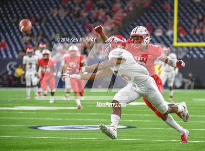 Thumbnail 1 in Katy vs North Shore (UIL 6A Regional Playoffl) photogallery.