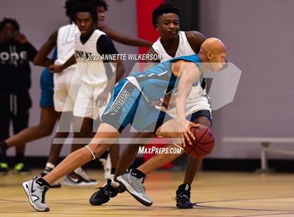 Thumbnail 3 in Evans vs. Olympia (Metro Hoop Fest) photogallery.