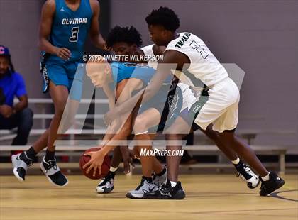 Thumbnail 2 in Evans vs. Olympia (Metro Hoop Fest) photogallery.