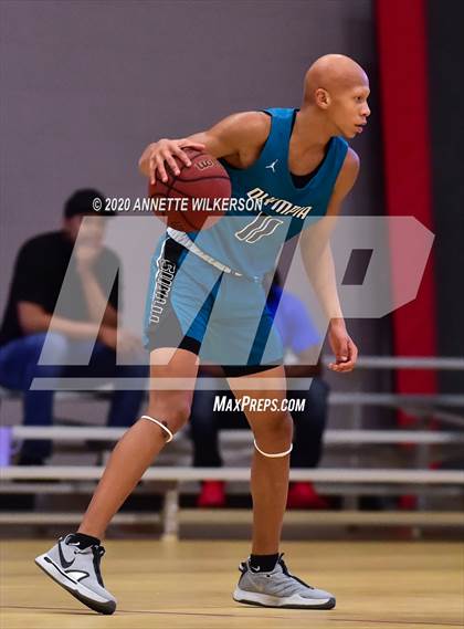 Thumbnail 3 in Evans vs. Olympia (Metro Hoop Fest) photogallery.