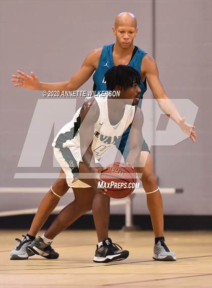 Thumbnail 2 in Evans vs. Olympia (Metro Hoop Fest) photogallery.