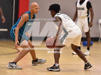 Thumbnail 1 in Evans vs. Olympia (Metro Hoop Fest) photogallery.