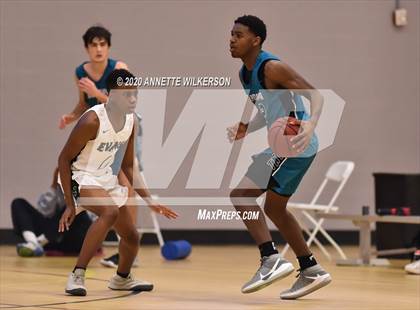 Thumbnail 1 in Evans vs. Olympia (Metro Hoop Fest) photogallery.