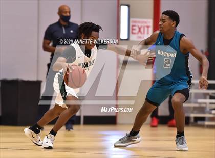 Thumbnail 1 in Evans vs. Olympia (Metro Hoop Fest) photogallery.