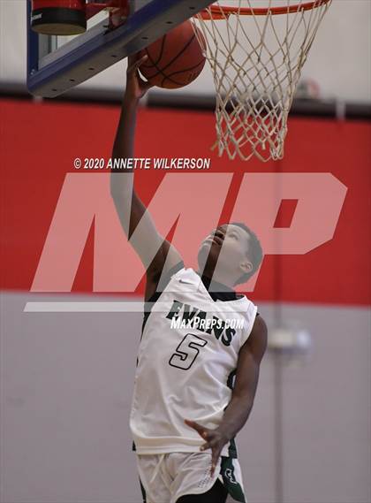 Thumbnail 1 in Evans vs. Olympia (Metro Hoop Fest) photogallery.