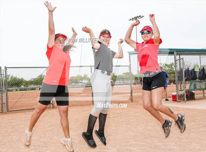 Thumbnail 3 in San Pasqual Valley vs Tonopah Valley (Chandler Prep Softball Classic) photogallery.
