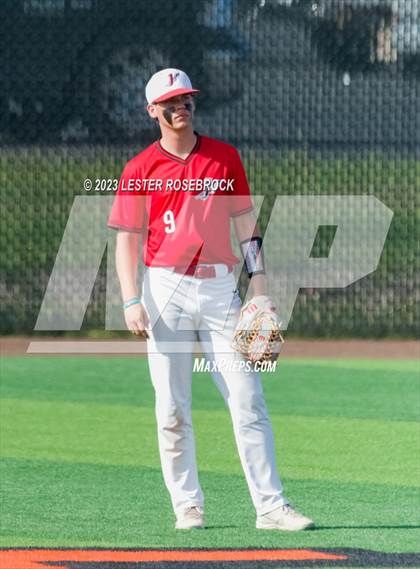 Thumbnail 2 in Jourdanton vs. Hallettsville (UIL 3A Regional Quarterfinals) photogallery.