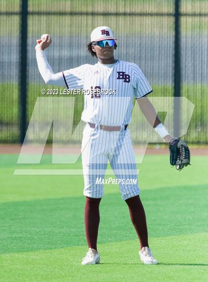Thumbnail 3 in Jourdanton vs. Hallettsville (UIL 3A Regional Quarterfinals) photogallery.