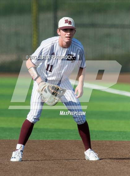 Thumbnail 2 in Jourdanton vs. Hallettsville (UIL 3A Regional Quarterfinals) photogallery.