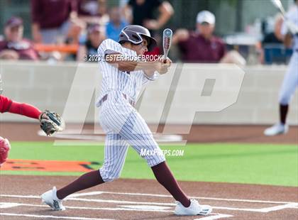 Thumbnail 1 in Jourdanton vs. Hallettsville (UIL 3A Regional Quarterfinals) photogallery.