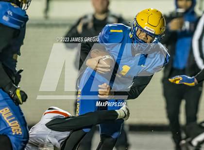 Thumbnail 2 in Beaver Falls vs. Westinghouse (PIAA 2A Semifinal) photogallery.