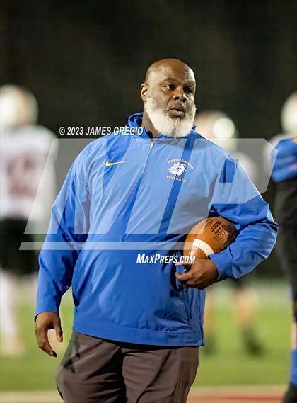 Thumbnail 2 in Beaver Falls vs. Westinghouse (PIAA 2A Semifinal) photogallery.