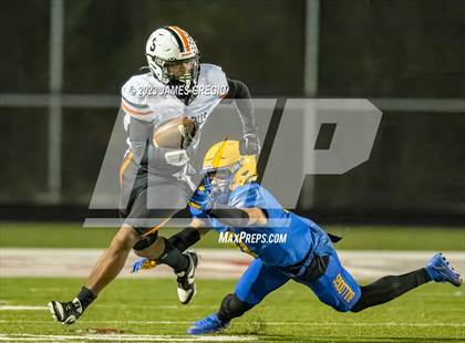 Thumbnail 3 in Beaver Falls vs. Westinghouse (PIAA 2A Semifinal) photogallery.