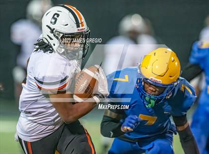 Thumbnail 1 in Beaver Falls vs. Westinghouse (PIAA 2A Semifinal) photogallery.