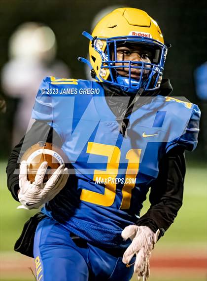 Thumbnail 2 in Beaver Falls vs. Westinghouse (PIAA 2A Semifinal) photogallery.