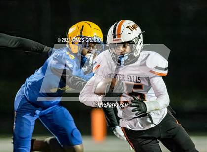 Thumbnail 1 in Beaver Falls vs. Westinghouse (PIAA 2A Semifinal) photogallery.