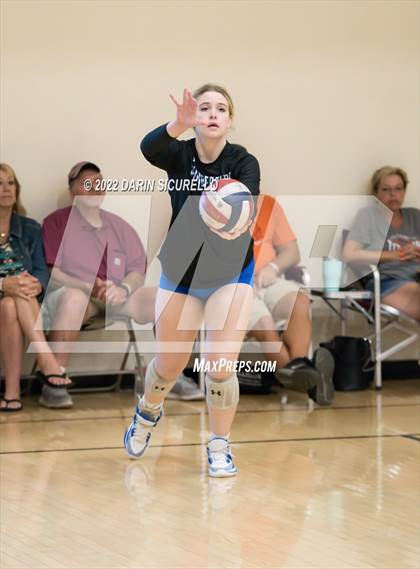 Thumbnail 2 in Thunderbird vs. Higley (Epic Tourneys Volleyball Invite) photogallery.