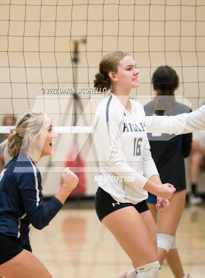 Thumbnail 3 in Thunderbird vs. Higley (Epic Tourneys Volleyball Invite) photogallery.