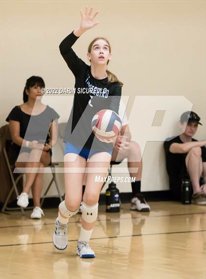 Thumbnail 2 in Thunderbird vs. Higley (Epic Tourneys Volleyball Invite) photogallery.