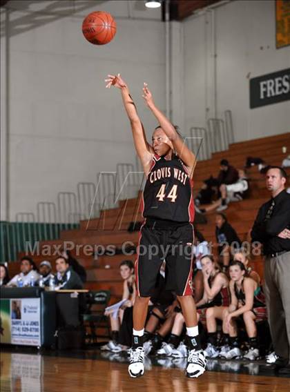 Thumbnail 2 in Canyon vs. Clovis West (Ladycat Classic) photogallery.