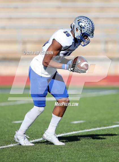 Thumbnail 3 in Georgetown vs. Shadow Creek (UIL 5A Regional Playoff) photogallery.