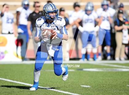 Thumbnail 3 in Georgetown vs. Shadow Creek (UIL 5A Regional Playoff) photogallery.