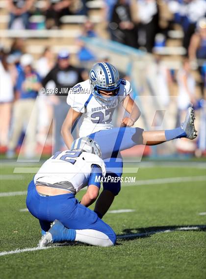 Thumbnail 2 in Georgetown vs. Shadow Creek (UIL 5A Regional Playoff) photogallery.