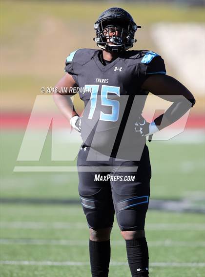 Thumbnail 1 in Georgetown vs. Shadow Creek (UIL 5A Regional Playoff) photogallery.