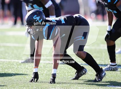 Thumbnail 3 in Georgetown vs. Shadow Creek (UIL 5A Regional Playoff) photogallery.