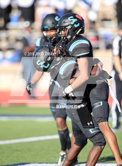 Thumbnail 2 in Georgetown vs. Shadow Creek (UIL 5A Regional Playoff) photogallery.